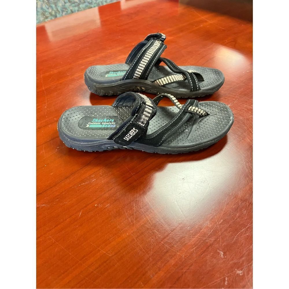 Skechers Womens Reggae Seize the Day Thong Sandals sz 8